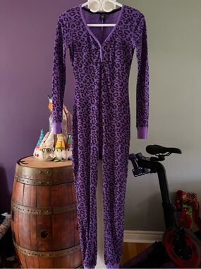 SNS Purple Leopard Women's One-Piece Pajama